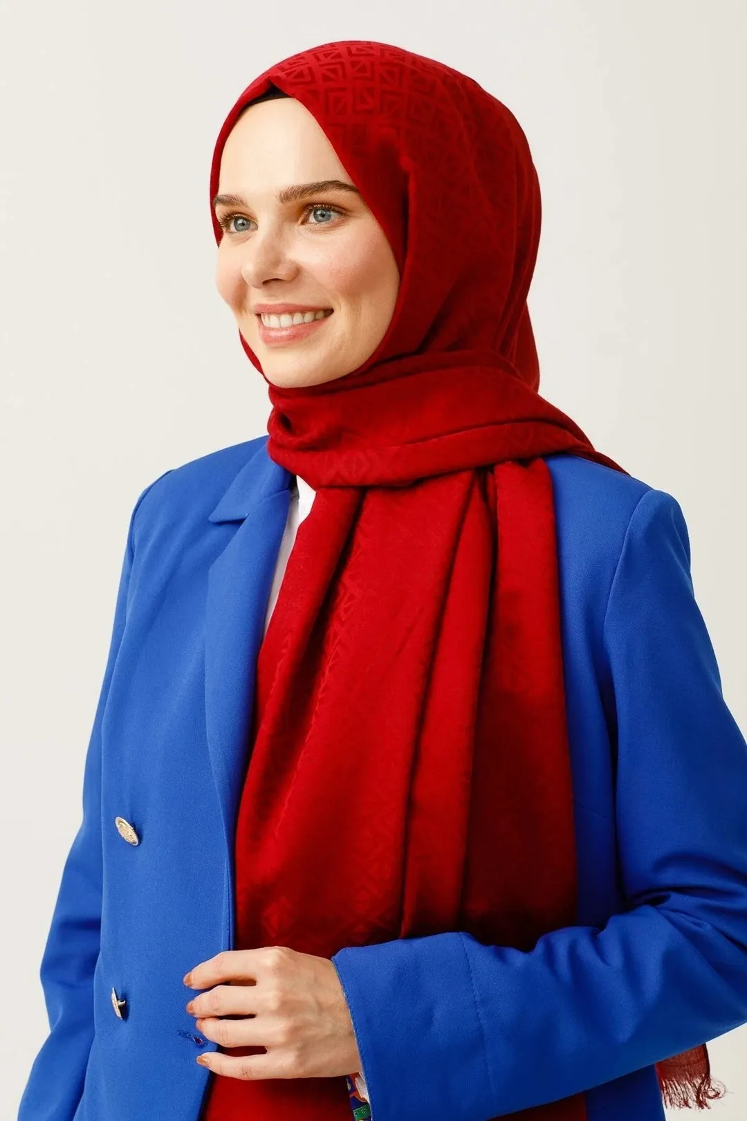 Burgundy Triangle Pattern Cotton Jacquard Hijab