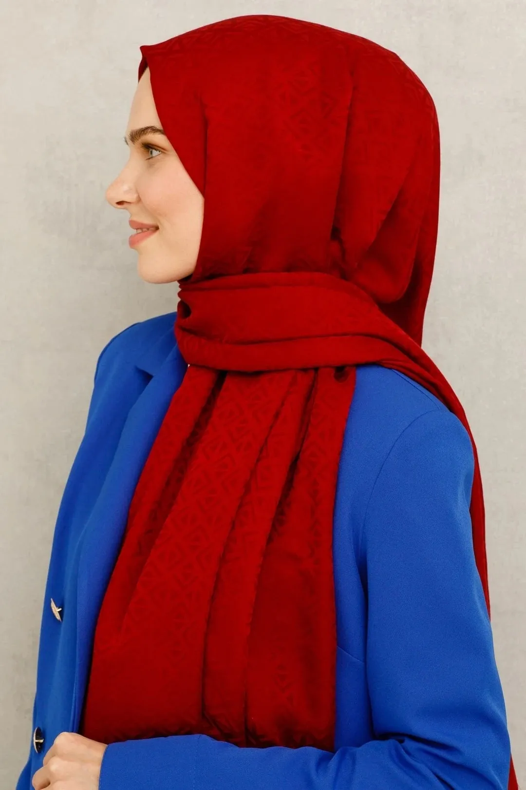 Burgundy Triangle Pattern Cotton Jacquard Hijab