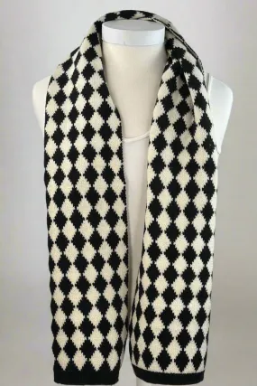 Diamond Pattern Oblong Scarf Black