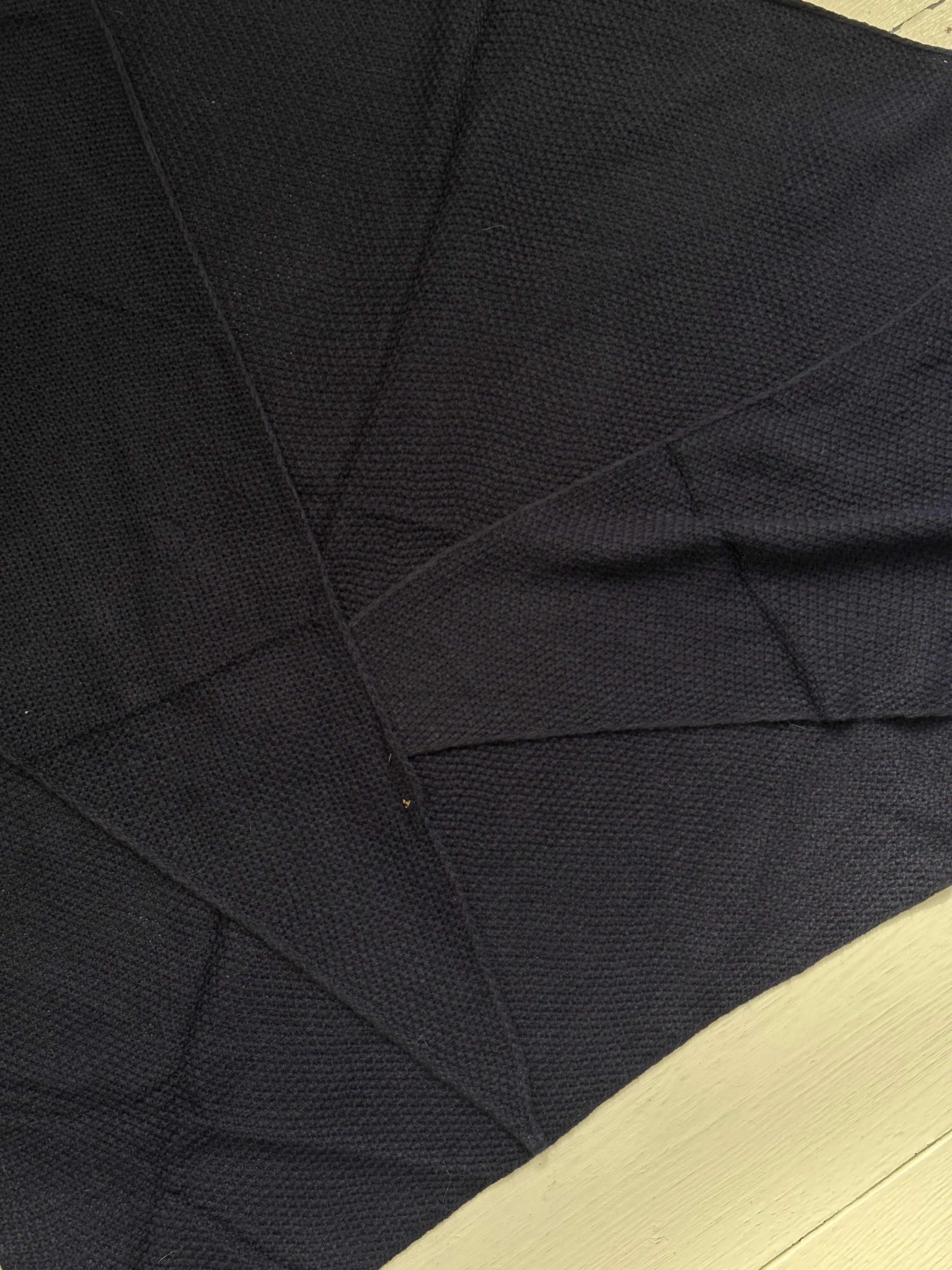 Maisa triangle scarf - Navy