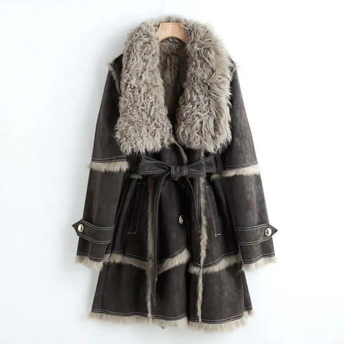 Women's Faux Fur Coat with Oversized Collar